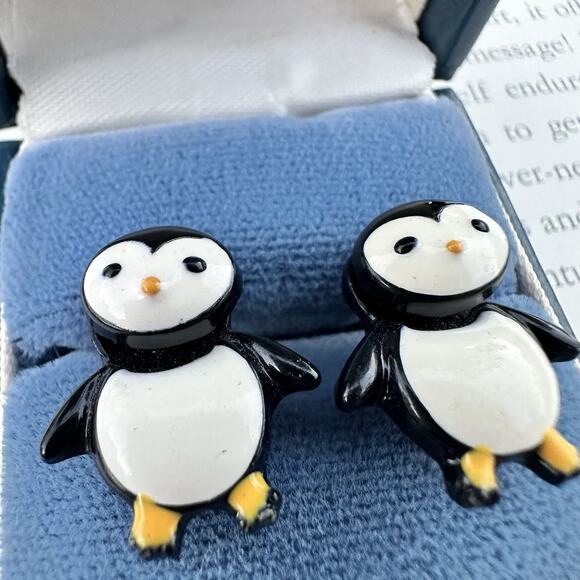 Penguin Dangle Earrings Black White Enamel Cute Kawaii Kitsch Animal Two-piece - Picture 2 of 4